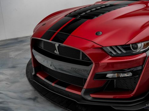 Used 2022 Ford Mustang Shelby GT500 w/ Carbon Fiber Track Pack image 32