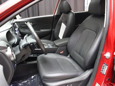 Used 2023 Hyundai Kona Limited image 29