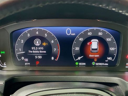 Used 2023 Honda Pilot Elite image 18