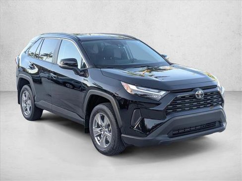 Certified 2025 Toyota RAV4 XLE w/ Convenience Package image 3