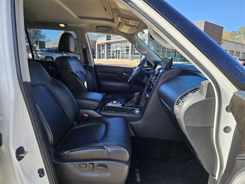 Used 2024 INFINITI QX80 Luxe image 26