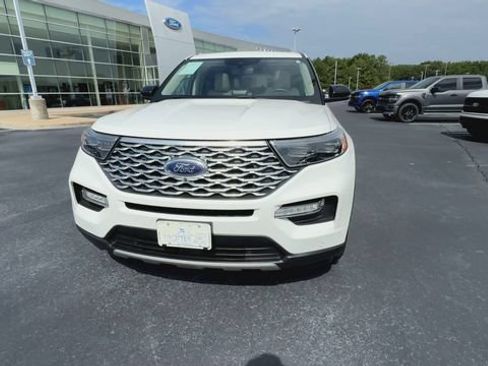 Certified 2021 Ford Explorer Platinum w/ Equipment Group 601A AWD/4WD image 3