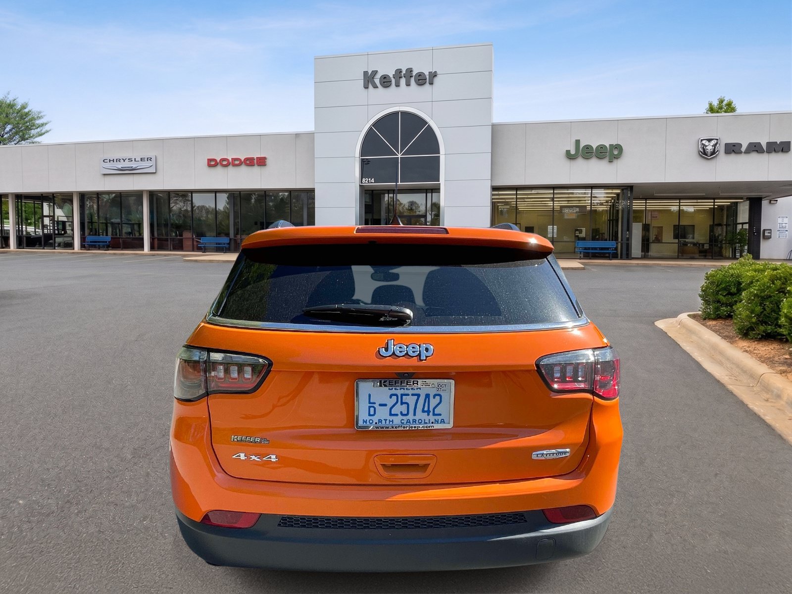 Used 2026 Jeep Compass Latitude AWD/4WD image 5