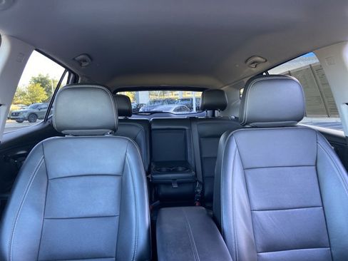 Used 2022 GMC Terrain SLT w/ LPO, Floor Liner Package image 18