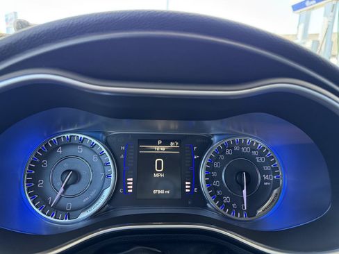 Used 2015 Chrysler 200 Limited w/ Convenience Group FWD image 20