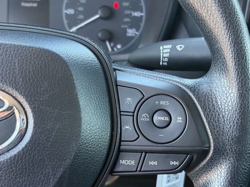 Used 2024 Toyota Corolla LE FWD image 9