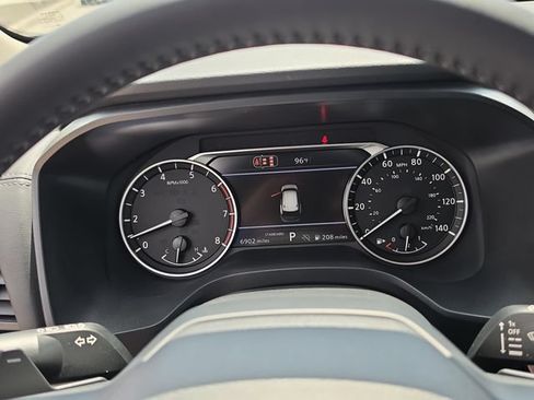 Certified 2026 Nissan Rogue SV FWD image 32