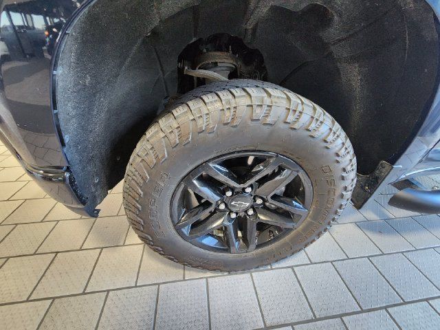 Used 2019 Chevrolet Silverado 1500 LT Trail Boss AWD/4WD image 9