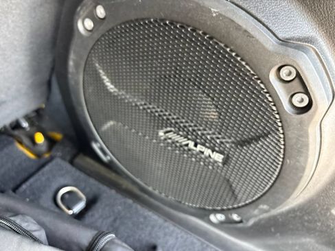 Used 2019 Jeep Wrangler Unlimited Sahara w/ Uconnect 4C Nav & Sound Group AWD/4WD image 35