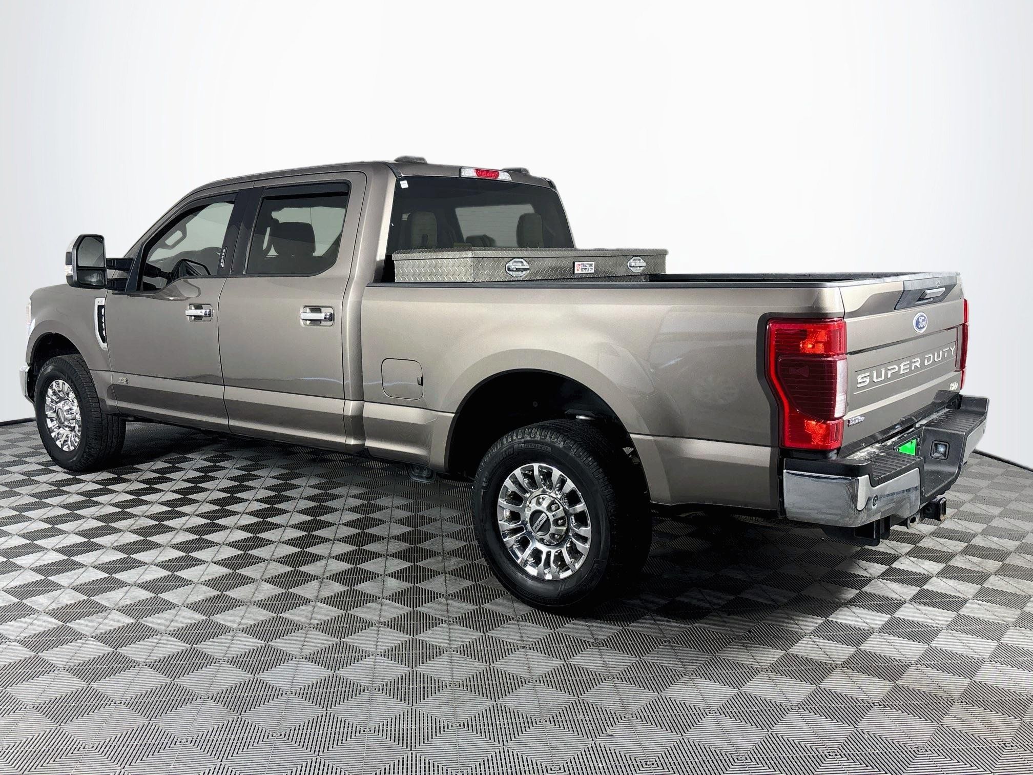 Used 2020 Ford F250 XLT w/ XLT Premium Package RWD image 6