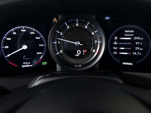 Certified 2022 Porsche 911 Carrera image 28