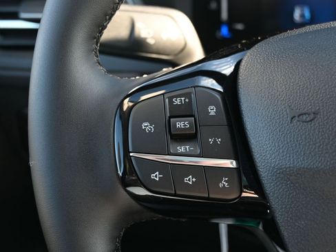 New 2026 Ford Escape SE image 32