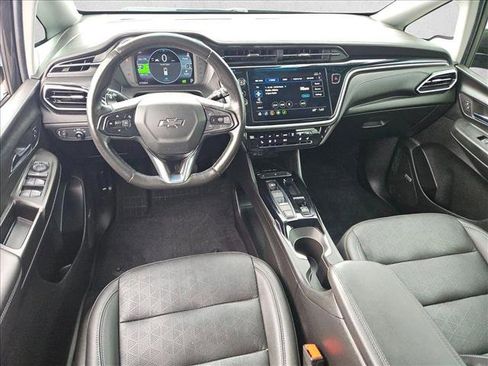 Used 2023 Chevrolet Bolt LT w/ Infotainment Package image 23