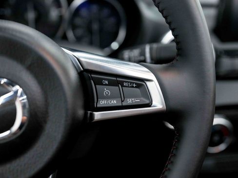 Used 2019 MAZDA MX-5 Miata Grand Touring w/ GT-S Package RWD image 70