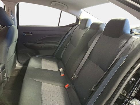 Used 2023 Nissan Versa SV image 12