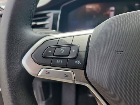 Certified 2025 Volkswagen Jetta S image 28