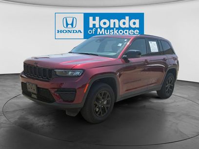 Used 2025 Jeep Grand Cherokee Altitude