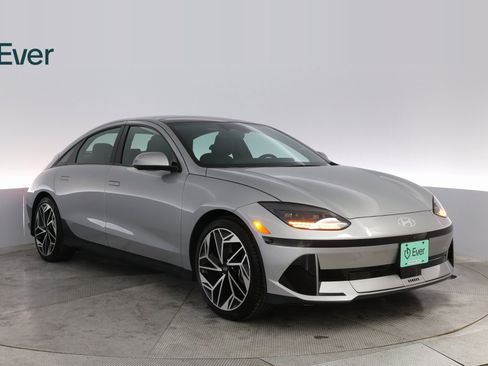 Used 2023 Hyundai Ioniq 6 Limited image 4