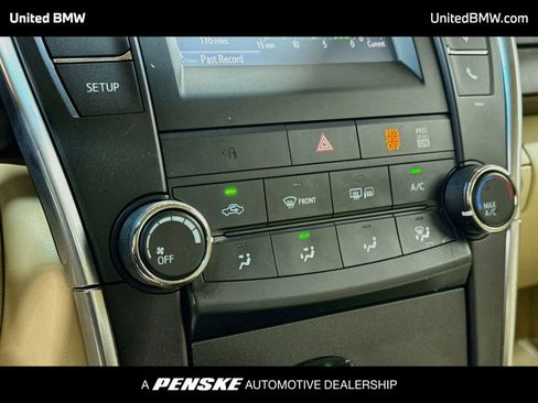 Used 2017 Toyota Camry LE FWD image 16