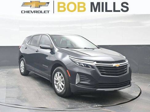 Used 2022 Chevrolet Equinox LT FWD image 1