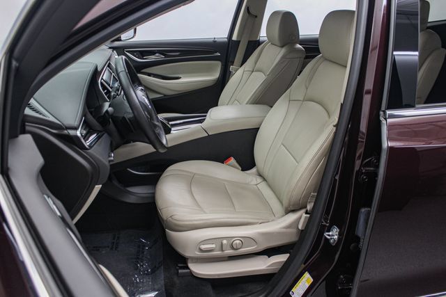 Certified 2018 Buick Enclave Essence FWD image 18