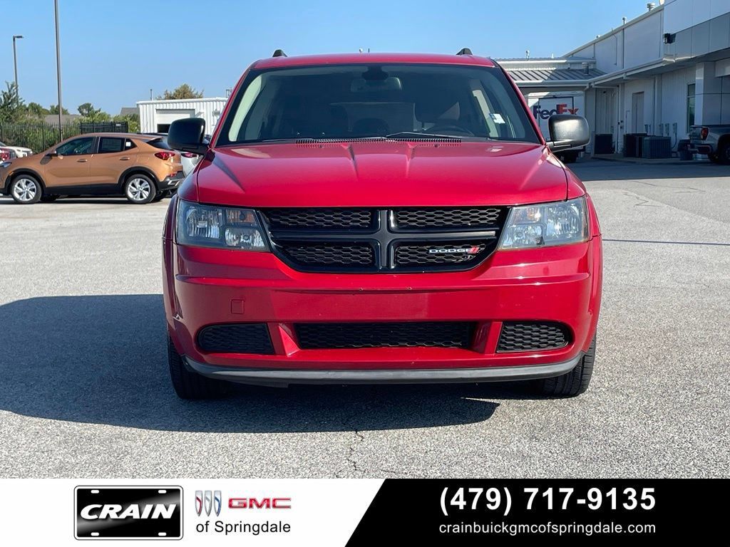 Used 2020 Dodge Journey SE w/ SE Popular Equipment Group FWD image 2
