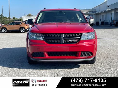 Used 2020 Dodge Journey SE w/ SE Popular Equipment Group FWD image 2