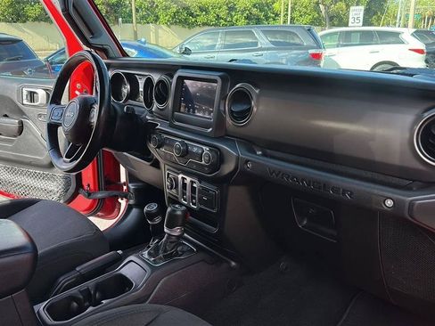 Used 2019 Jeep Wrangler Sport AWD/4WD image 28
