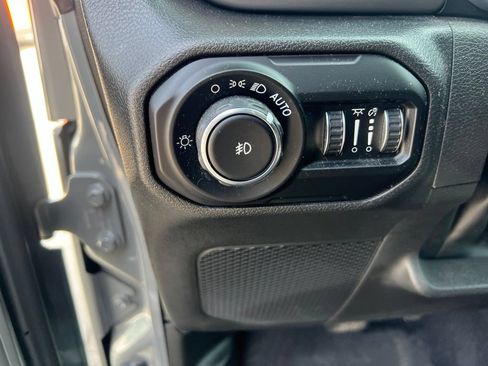 Used 2022 Jeep Wrangler Sport AWD/4WD image 14