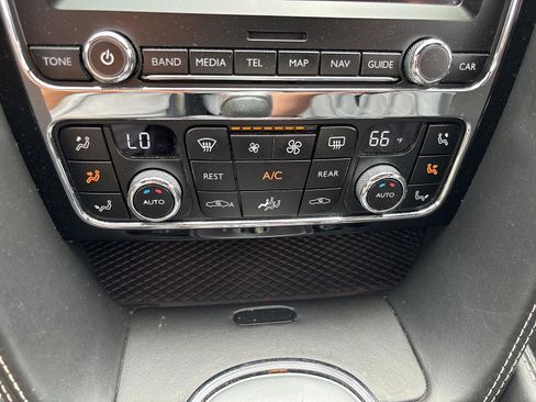 Used 2014 Bentley Flying Spur W12 image 18