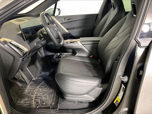 Certified 2023 BMW iX xDrive50 w/ Premium Package image 6