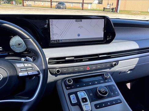 Used 2024 Hyundai Palisade SEL w/ Premium Package image 9