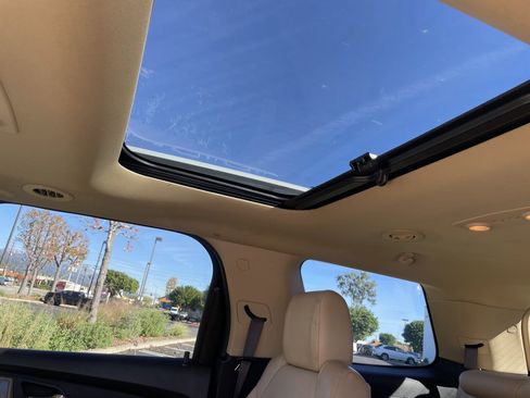 Used 2012 GMC Acadia SLT image 14