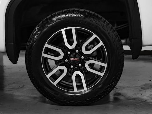 Used 2021 GMC Sierra 1500 AT4 w/ AT4 Preferred Package AWD/4WD image 58