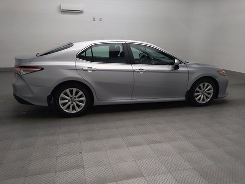 Used 2018 Toyota Camry LE FWD image 10