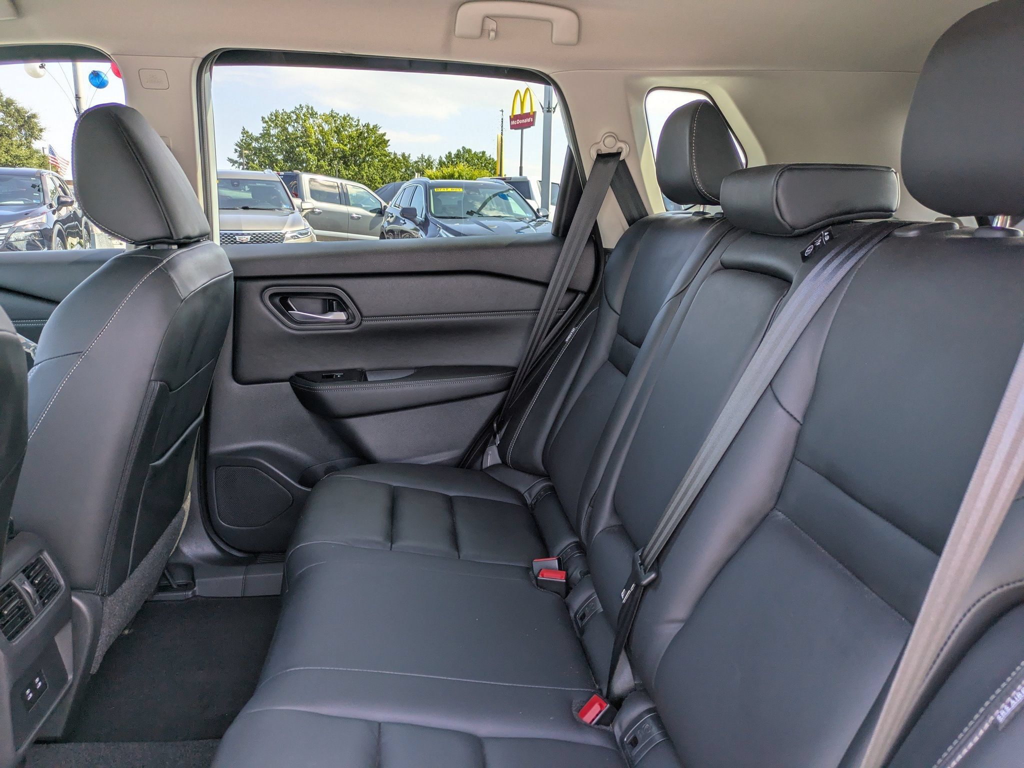 Certified 2024 Nissan Rogue SL FWD image 15