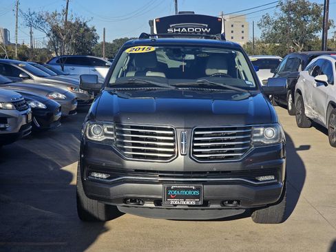 Used 2015 Lincoln Navigator 2WD image 2