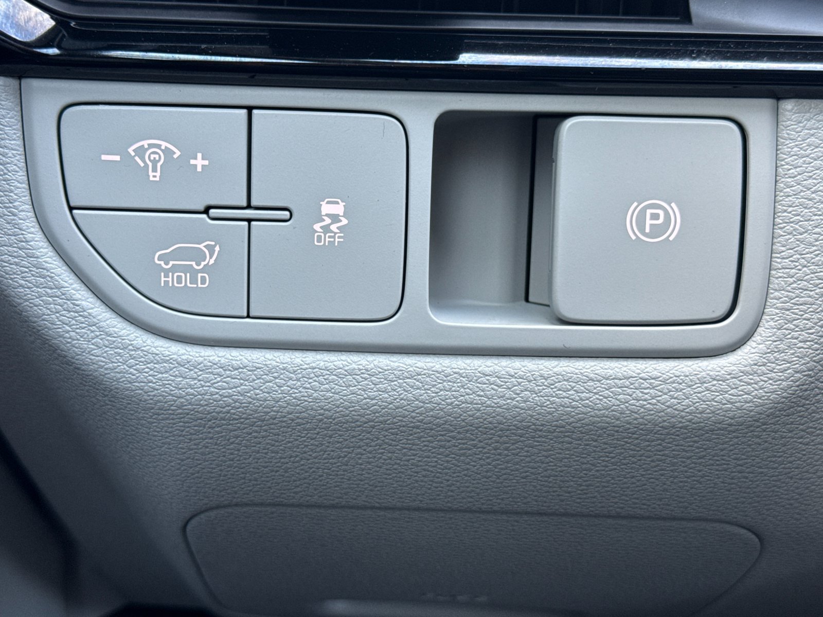 New 2026 Kia Sportage SX FWD image 31
