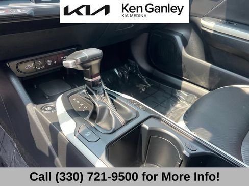 Certified 2025 Kia K4 GT-Line Turbo FWD image 33