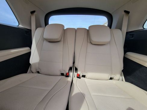 Used 2023 Mercedes-Benz GLS 450 4MATIC image 15