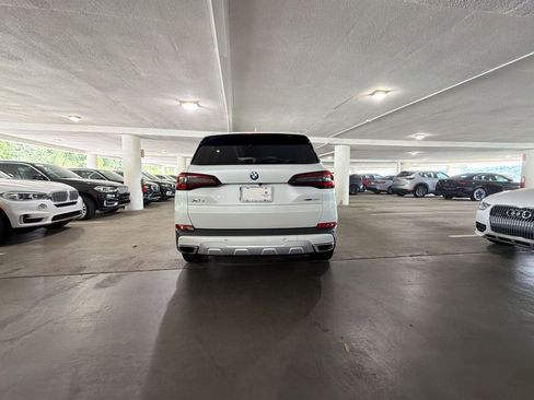 Certified 2023 BMW X5 xDrive40i w/ Premium Package AWD/4WD image 9