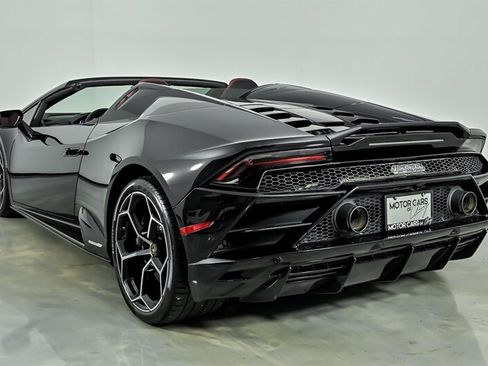 Used 2020 Lamborghini Huracan EVO AWD/4WD image 8