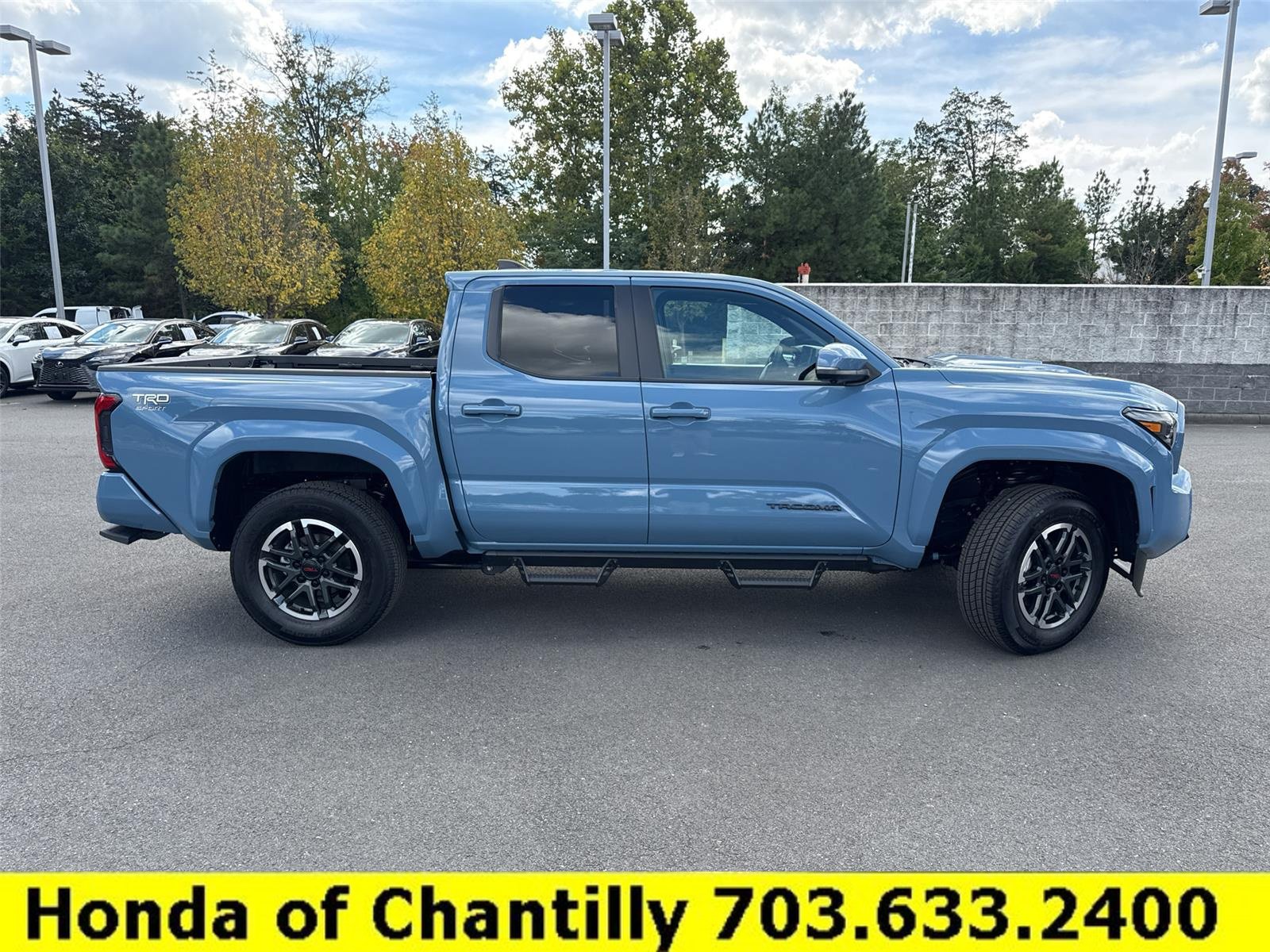 Used 2026 Toyota Tacoma TRD Sport w/ TRD Sport Premium Package AWD/4WD image 29