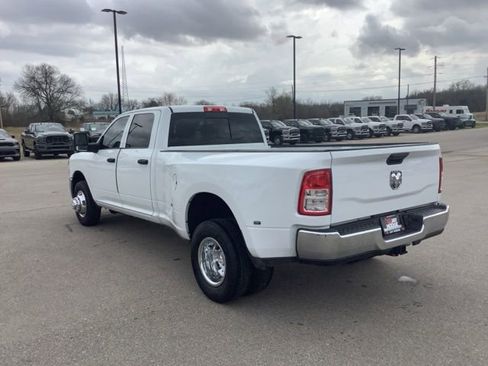 Used 2024 RAM 3500 Tradesman w/ Chrome Appearance Group image 5