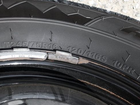 Used 2016 Mercedes-Benz Sprinter 2500 image 40