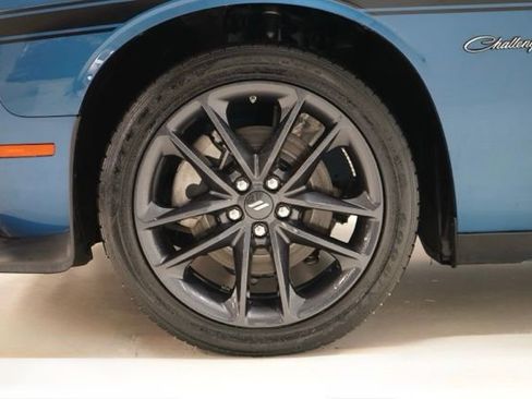 Used 2022 Dodge Challenger GT w/ Plus Package image 11