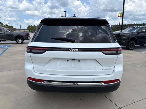New 2026 Jeep Grand Cherokee Laredo RWD image 6