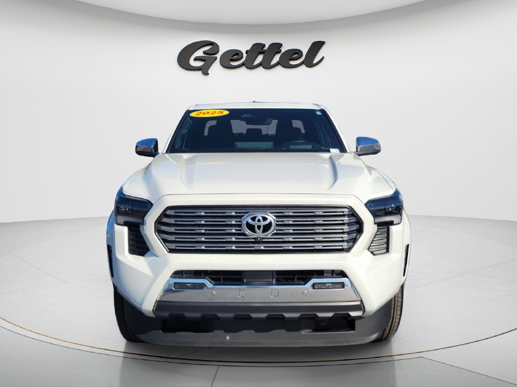 Used 2025 Toyota Tacoma Limited AWD/4WD image 2