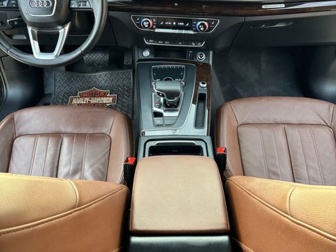 Used 2018 Audi Q5 2.0T Premium Plus w/ Premium Plus Package image 10