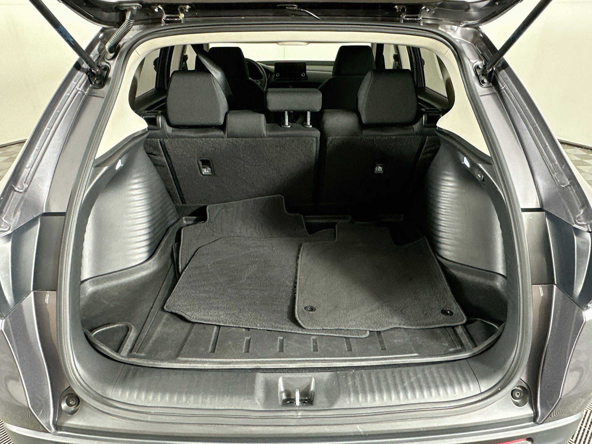 Used 2024 Honda HR-V LX image 30